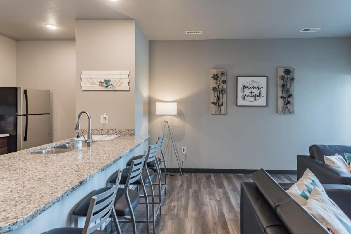 Spacious 2Br Suite Plus Patio Near Iowa State Ames Eksteriør billede