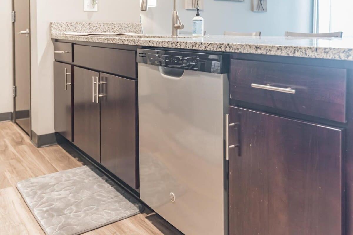Spacious 2Br Suite Plus Patio Near Iowa State Ames Eksteriør billede