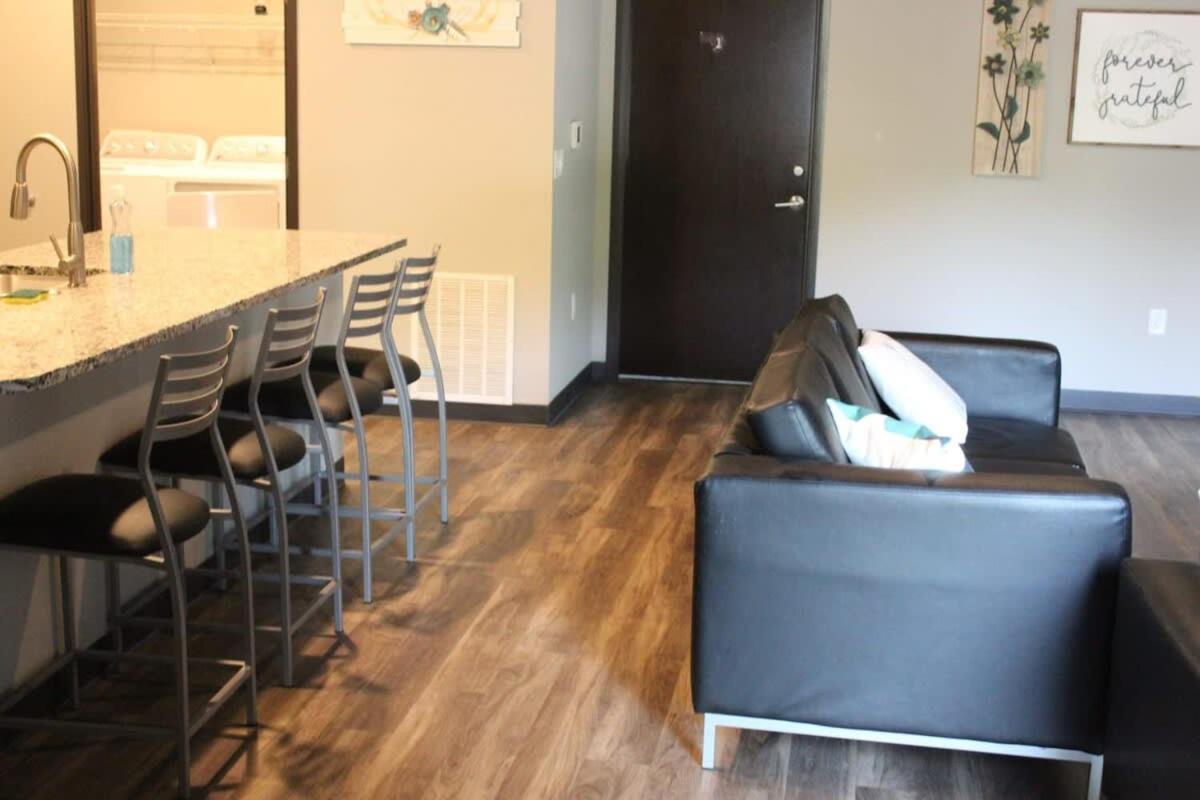 Spacious 2Br Suite Plus Patio Near Iowa State Ames Eksteriør billede